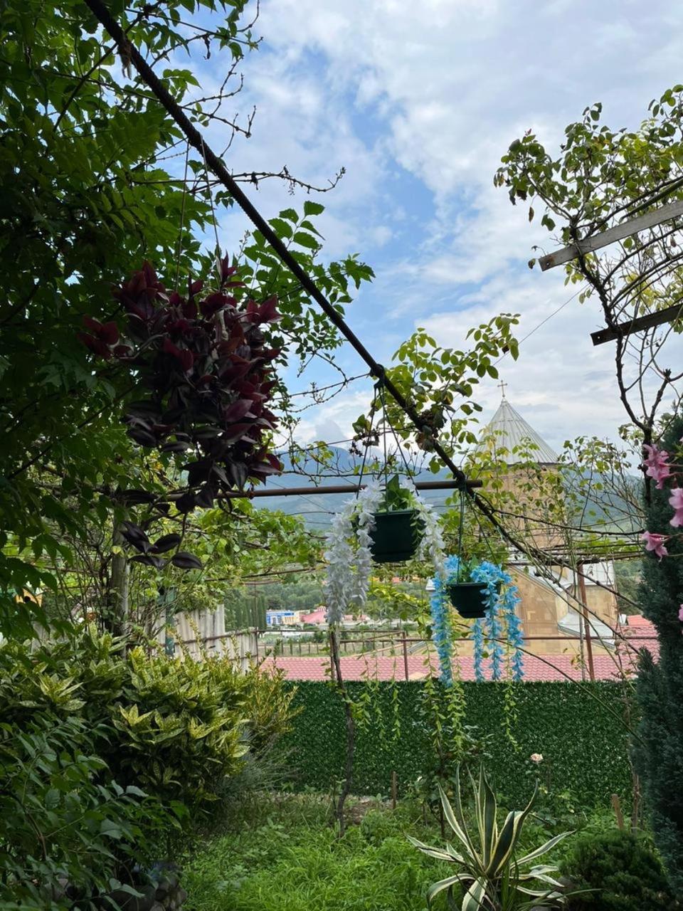 Garden And Panorama Hotel Mtsʼkhetʼa Екстериор снимка