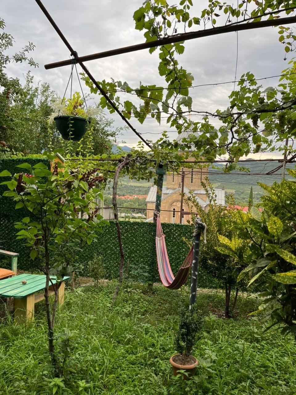 Garden And Panorama Hotel Mtsʼkhetʼa Екстериор снимка